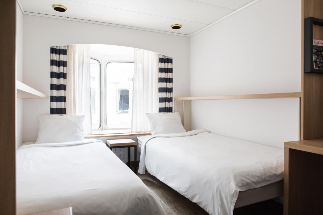 Silja Line Ferry - Helsinki To Stockholm Hotel Exterior photo